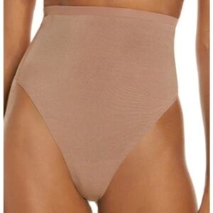NWT SKIMS Sienna Power Mesh High Waist Thong Size Medium